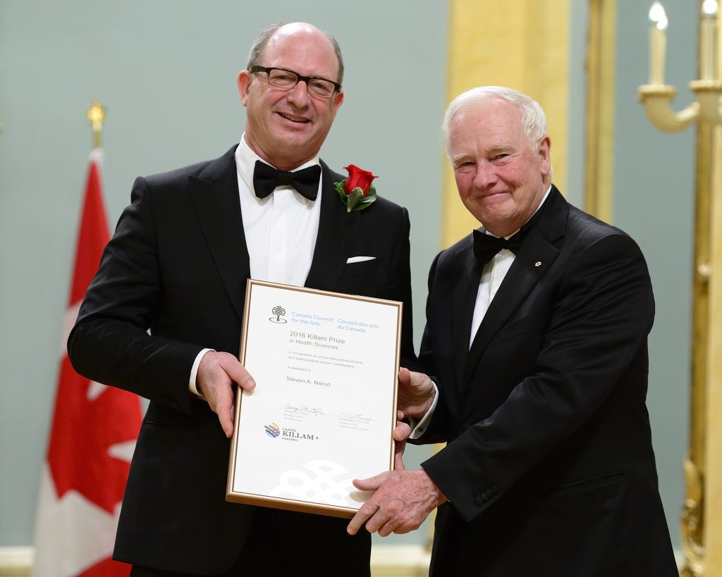 GG02-2016-0149-022 May 3, 2016 Ottawa, Ontario, Canada His Excellency presents the 2016 Killam Prize in Health Sciences to Steven Narod. His Excellency the Right Honourable David Johnston, Governor General of Canada, presented the 2016 Killam Prizes to five eminent Canadian scholars during a ceremony at Rideau Hall, on Tuesday, May 3, 2016. Credit: MCpl Vincent Carbonneau, Rideau Hall, OSGG